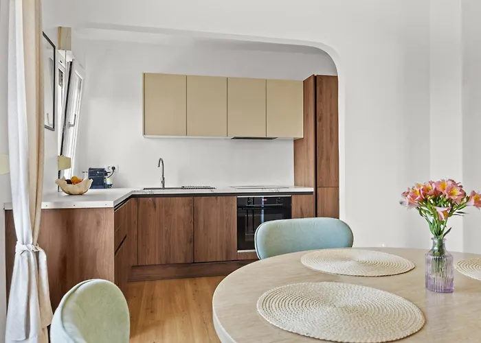 Four Waves New プーラ